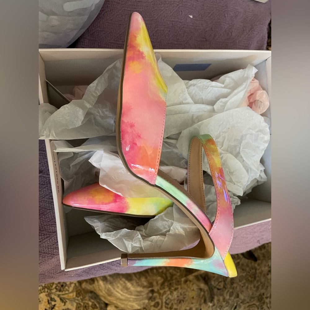 Tie die heels.   Size 11.  Never worn
